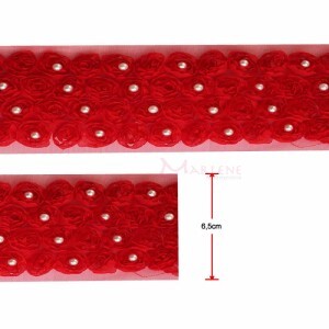 Passamanaria flor 4 fileiras com pérolas vermelha por metro